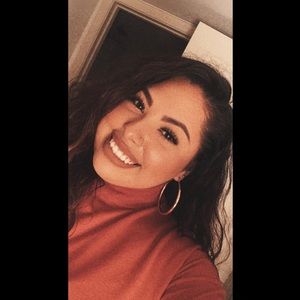 Meet your Posher, Melanie